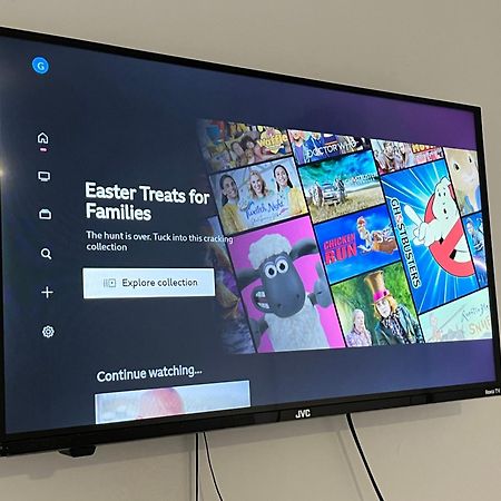 Stylish And Spacious Wi-Fi Smart Tv Tea And Coffee Kettering Esterno foto